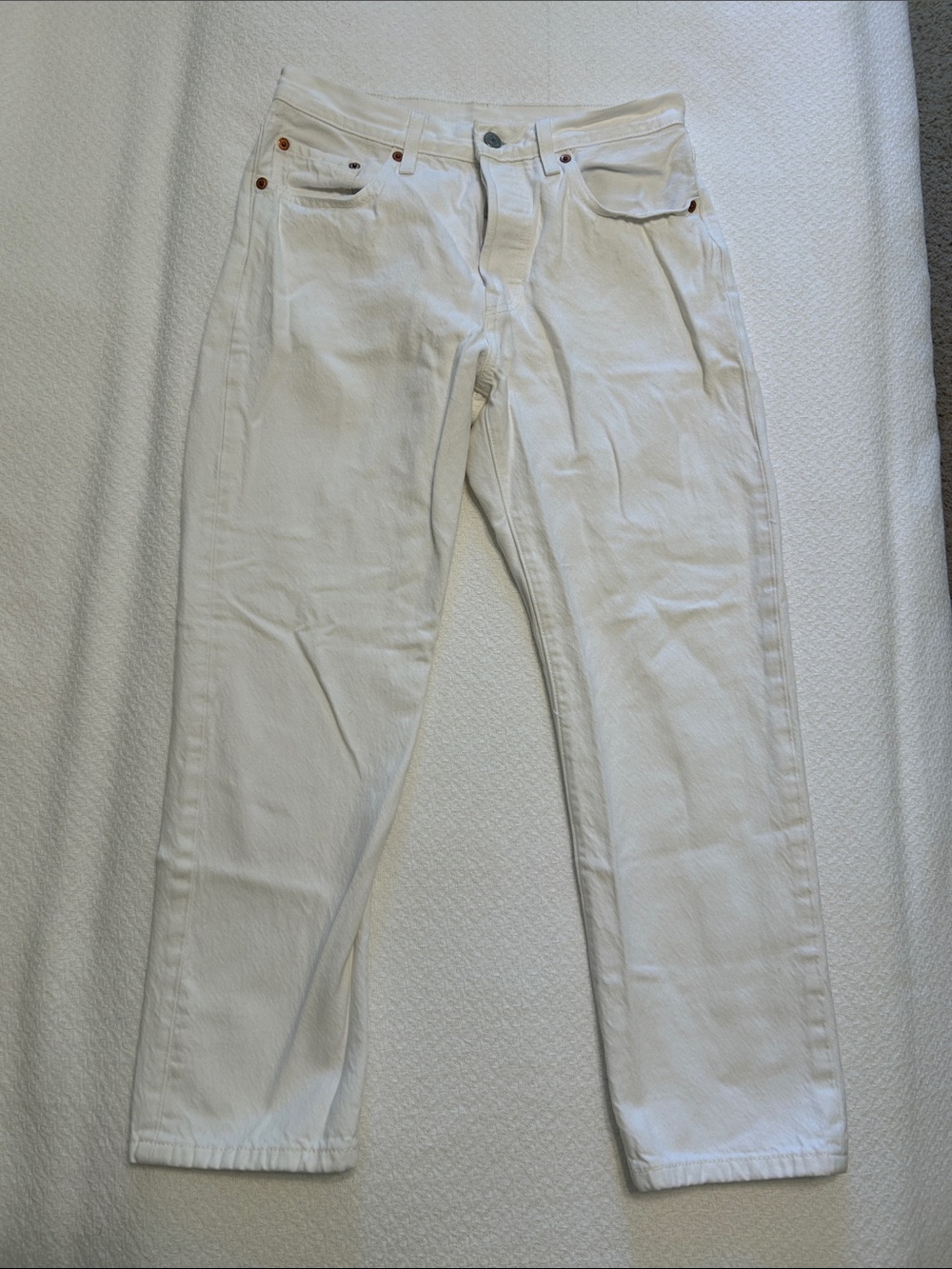 Levi’s High-Rise Women's White Jeans - Clean Classic Fit